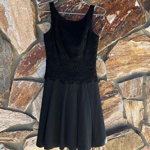 Black lace 00 White House black market fit & flare dress
